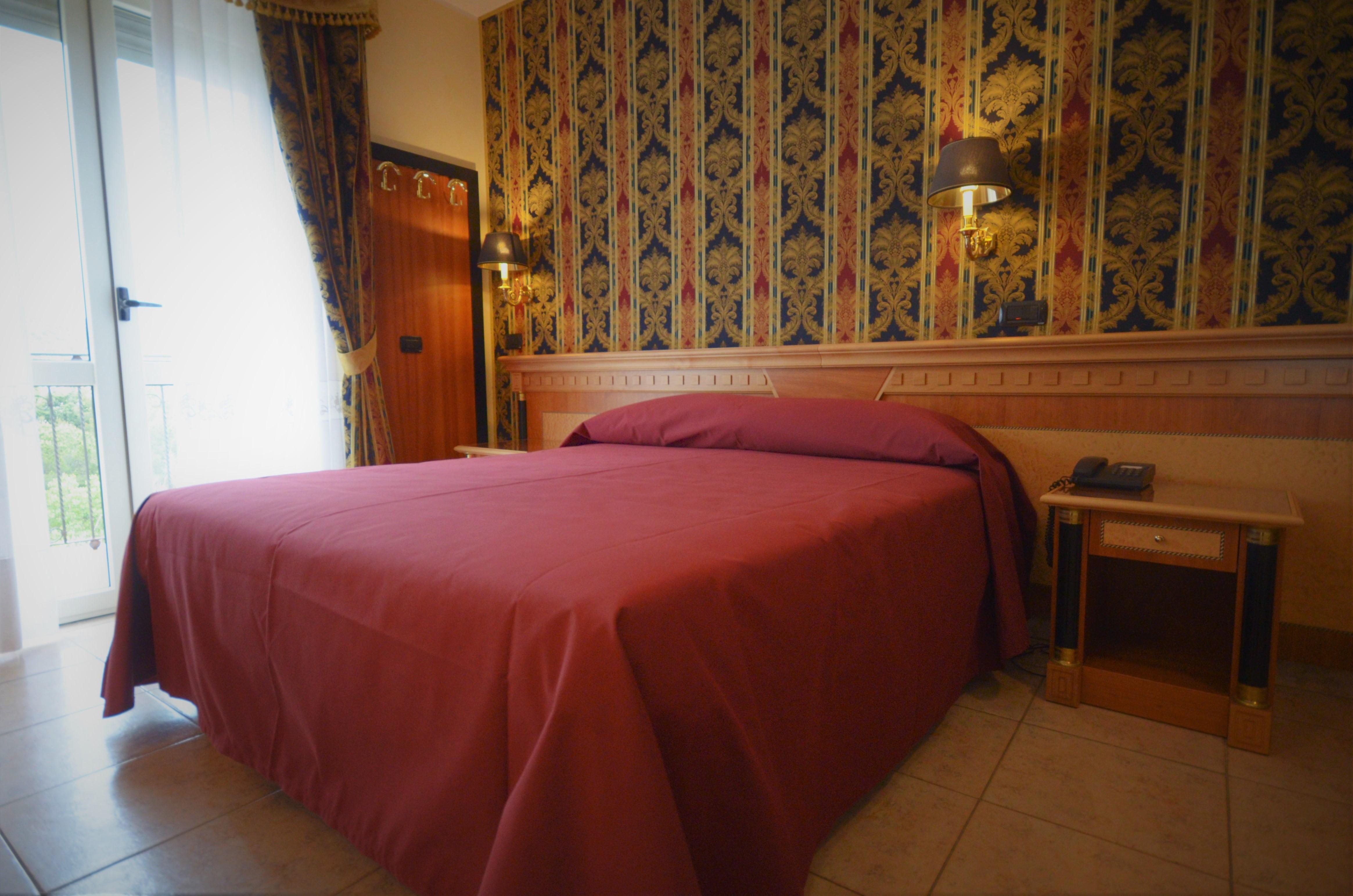 San Giovanni Rotondo Palace - Alihotels Exteriör bild