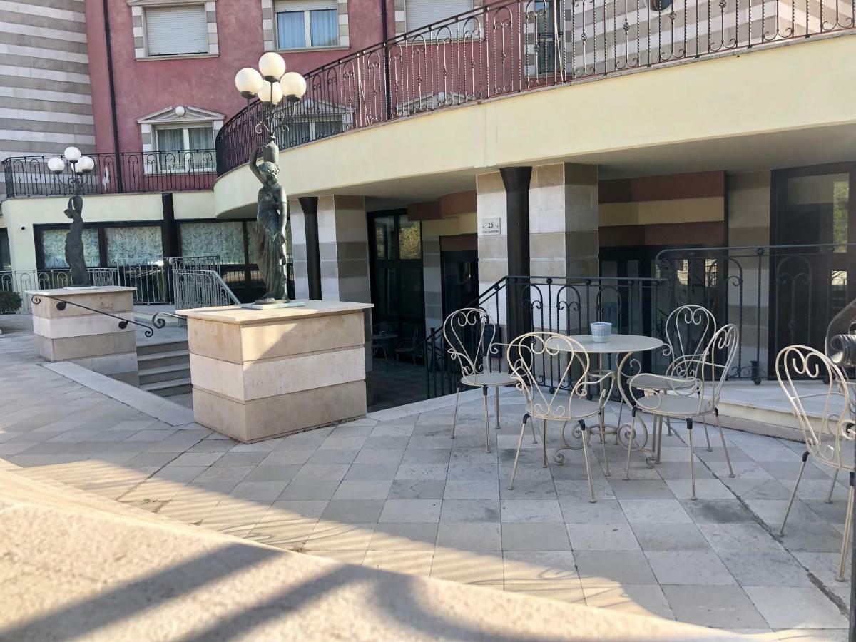 San Giovanni Rotondo Palace - Alihotels Exteriör bild